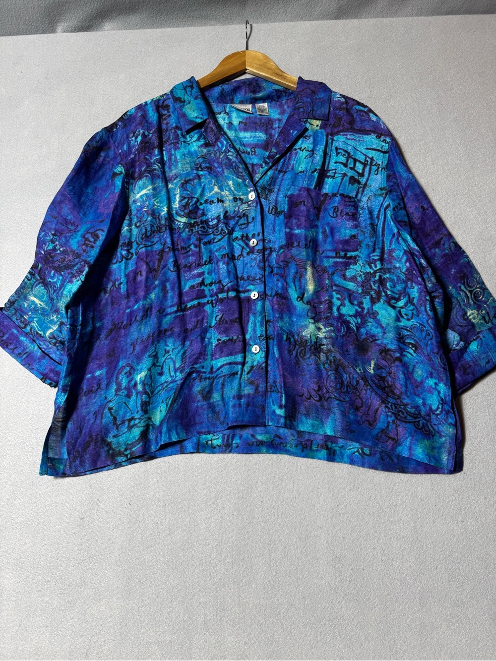 Chico’s Vibrant Blue & Teal Abstract Button-Up Shirt Size 2 (Large)